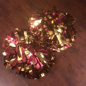 Maroon and Gold pompoms sold by omnicheer.